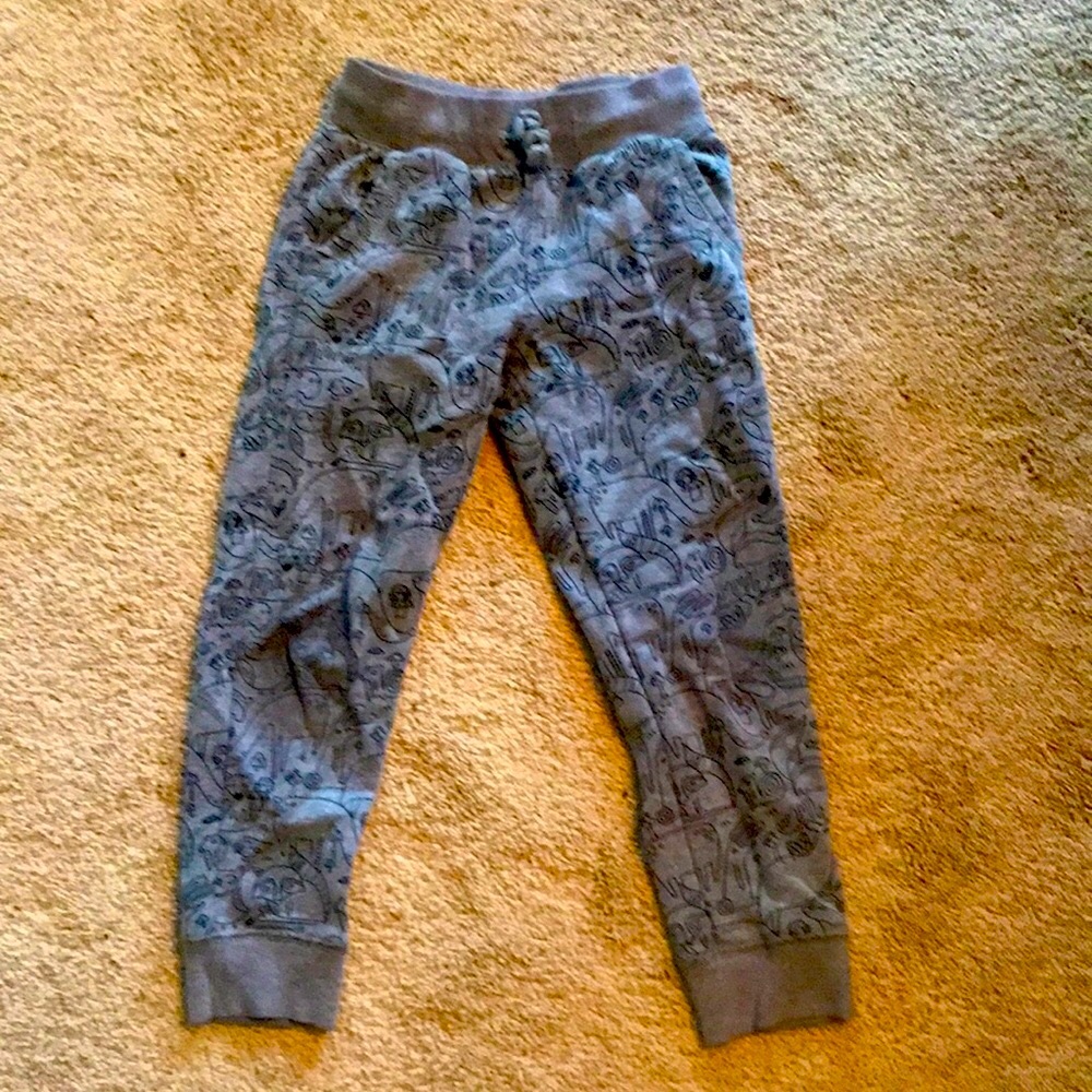 Size 5T Cat & Jack jogging pants